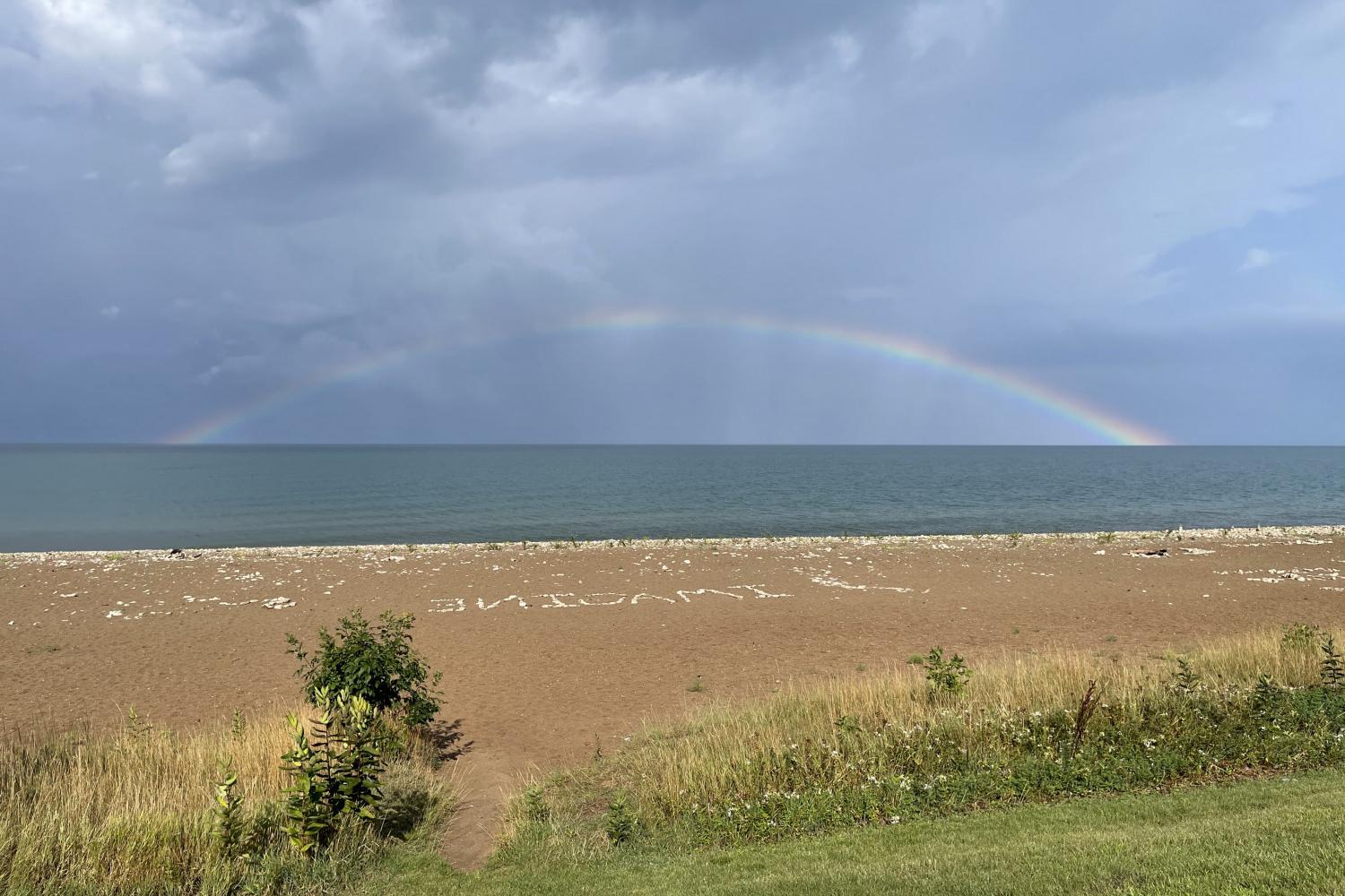 暴风雨过后，你可能会在密歇根湖上看到彩虹!